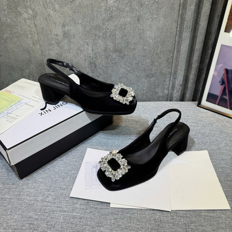 👠🕶️👜🎒….giày búp bê  khoá đá