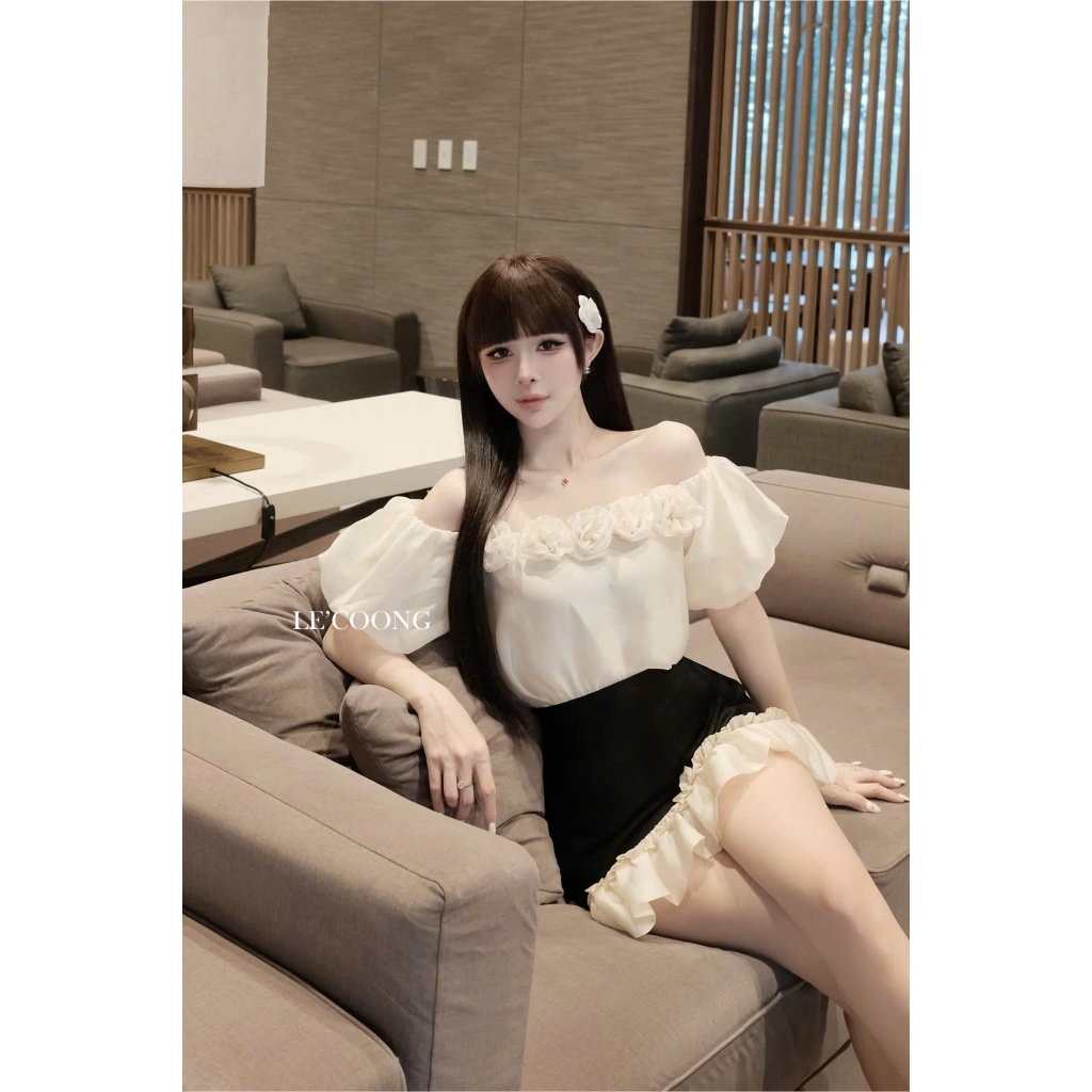 Ảnh Set Váy Đẹp Trễ Vai Đính Hoa LECOONG B216 Chân Váy Phối Đen Trắng Đi Biển Sang 1
