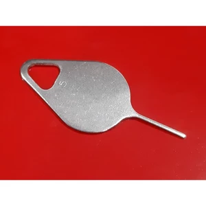 CÂY LẤY SIM, THẺ NHỚ LOAI 1 THÉP KHÔNG RỈ ĐẸP, THAY SIM, THẺ NHANH CHÓNG, TREO MÓC KHOÁ RẤT ĐẸP