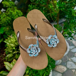 [charm HOA HỒNG TRẮNG kim loại] DÉP XỎ NGÓN DÉP LÀO NỮ GẮN CHARM HOA TRẮNG KIM LOẠI LẤP LÁNH ĐẾ CAO SU 3 MÀU ÊM ÁI