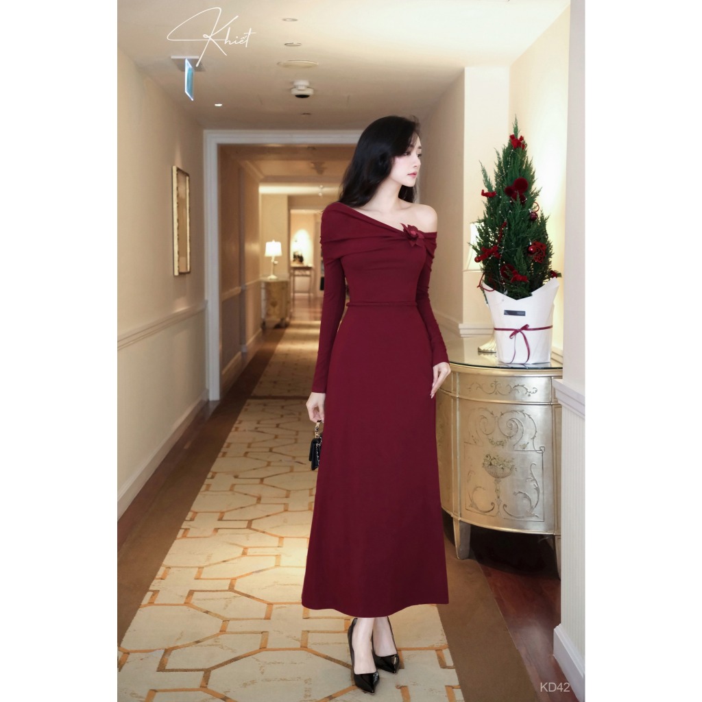Đầm KHIẾT dáng suông dài tone đỏ nổi bật phong cách dự tiệc sang chảnh KD42