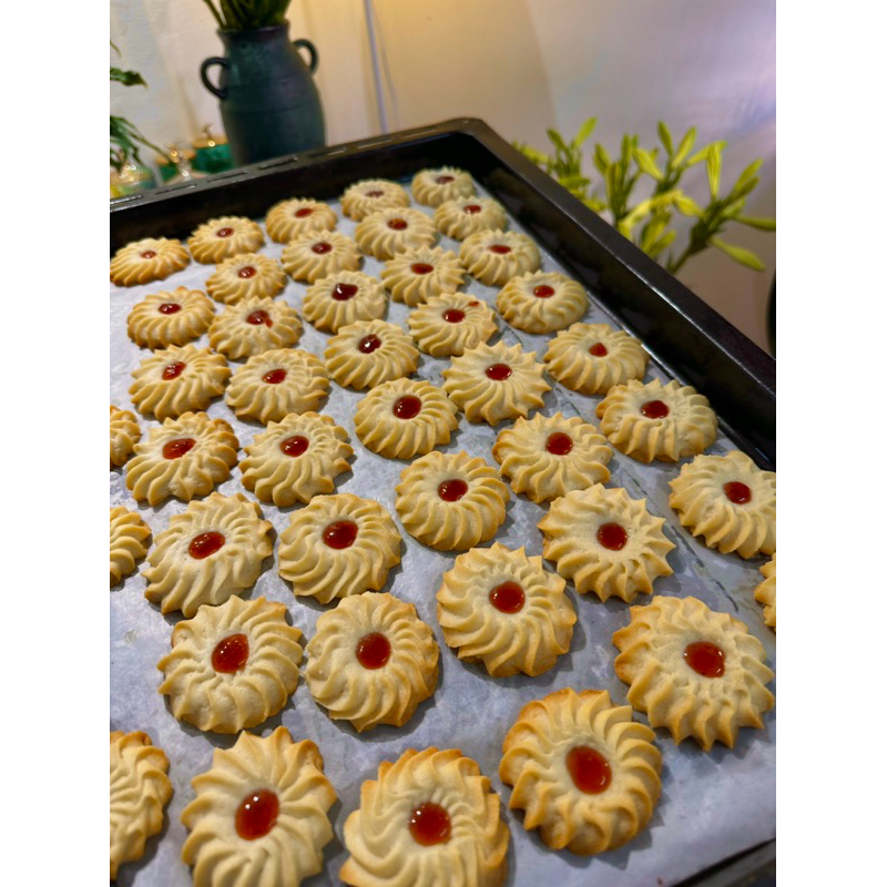 Bánh qui bơ nhân mứt dâu 300gr