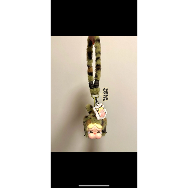[SẴN-HOẢ TỐC HCM] [Blind Box/ hộp mù chính hãng] PHONE CHARM CRY BABY WILD BUT CUTIE- CHÍNH HÃNG