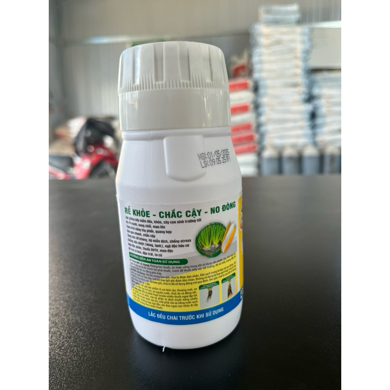 Nhân Sâm JINHE- BRASSINIDE 240ml- Tăng sức đề kháng, chống stress rụng hoa cho cây trồng