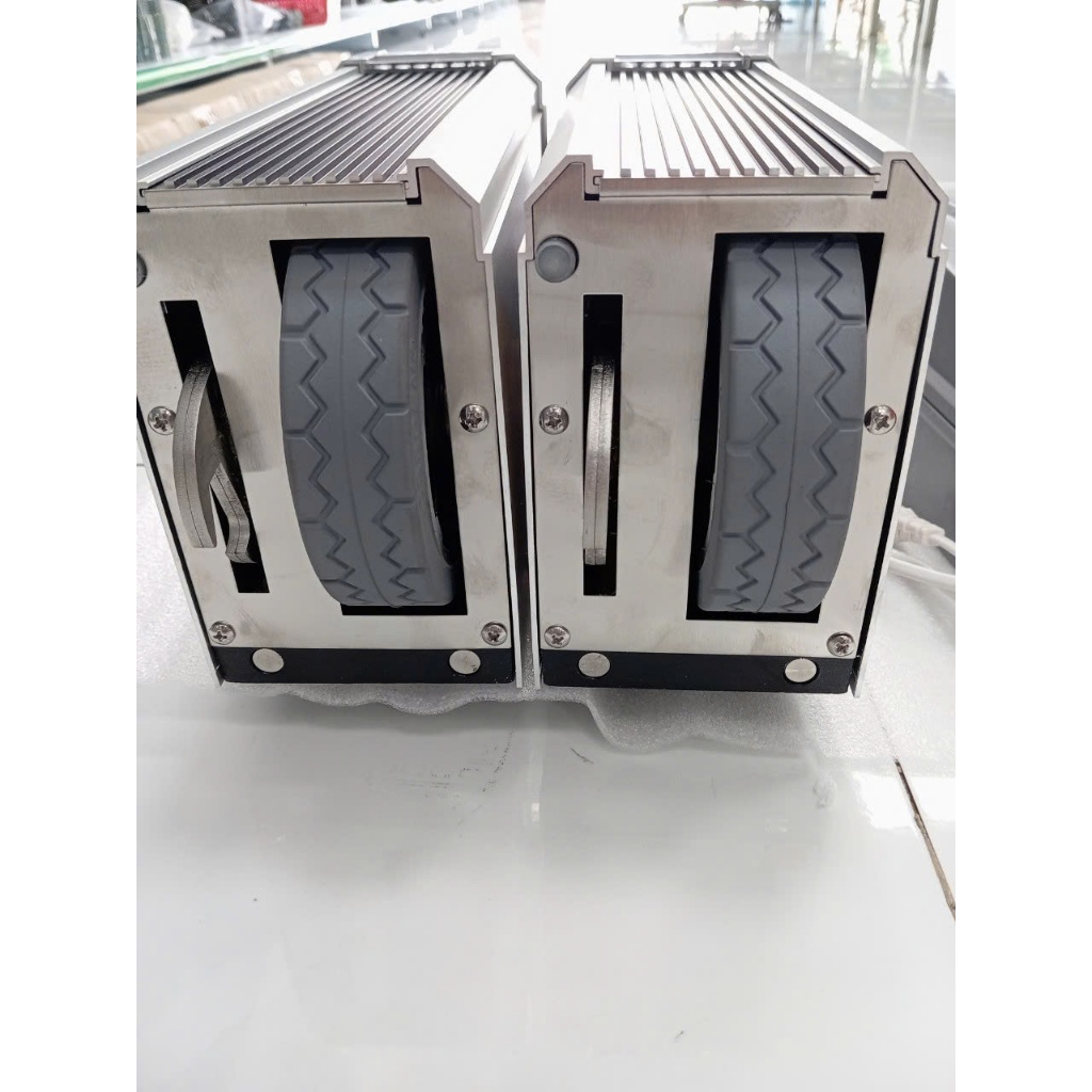 Motor cổng tự động bánh lăn Ossden K680 bền bỉ , tải trọng 600kg/cánh, Có đèn hiển thị