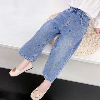 QUẦN JEAN SUÔNG THÊU HOẠ TIẾT TRÁI TIM NHỎ NHẮN XINH XẮN CHO BÉ GÁI