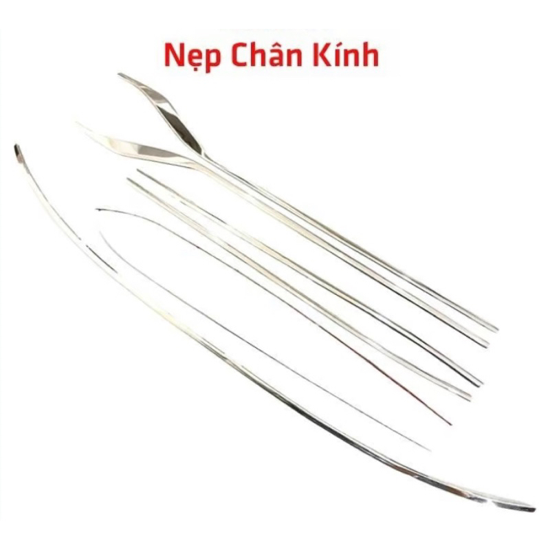 Nẹp chân kính xe Toyota Fortuner đời 2017-2025 inox 304 sáng bóng hàng đẹp