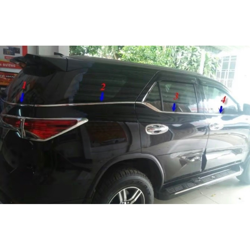 Nẹp chân kính xe Toyota Fortuner đời 2017-2025 inox 304 sáng bóng hàng đẹp