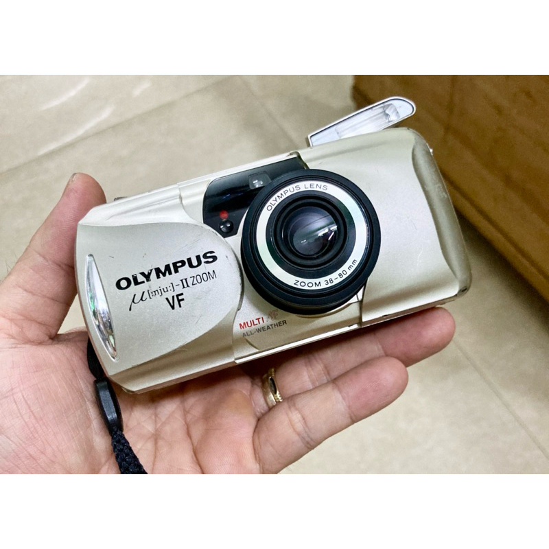 【C5010】オリンパス μ [mju:] II ZOOM VF カメラ C5010】オリンパス μ [mju:] II ZOOM VF カメラ