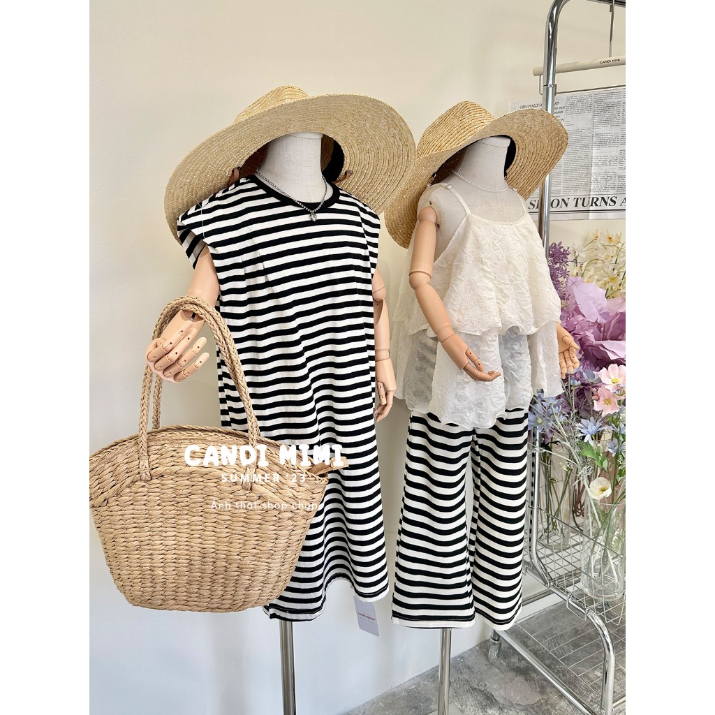 CANDI MIMI Váy kẻ sọc trắng đen - Phong cách Hàn Quốc