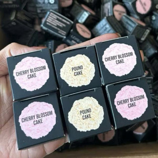 Phấn Phủ Bột Huda Beauty Easy Bake Loose Baking & o  |