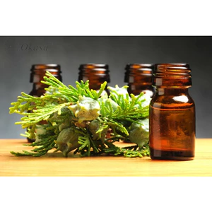 TINH DẦU HOÀNG ĐÀN / TUYẾT TÙNG (CEDARWOOD)