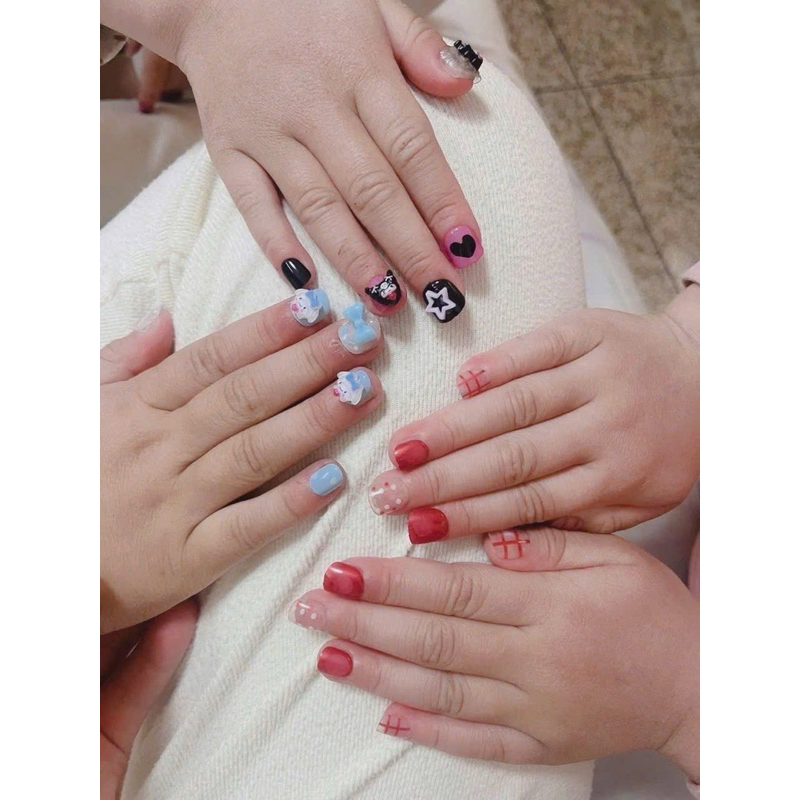 Set 5 bộ dán móng Tay có kèm dũa và giấy lai gẩy keo