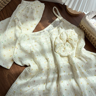 Đồ ngủ nữ áo dây quần đùi – set đồ 2 dây vải xô muslin hoạ tiết | KNG.studio (Tặng kèm dây buộc tóc scrunchies)