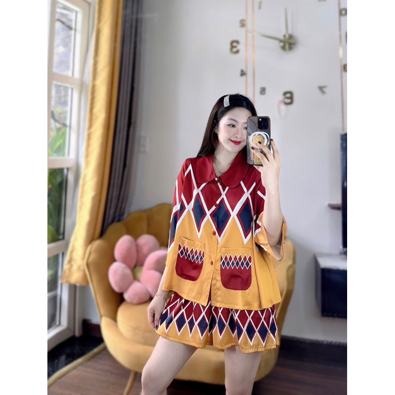 40-70kg Bộ cổ Sen tay lỡ lụa Latin thiết kế mềm mịn