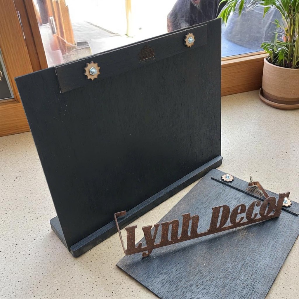 Menu gỗ size A3, khắc laser, in UV phẳng - Lynhdecor miễn phí khắc logo theo yêu cầu