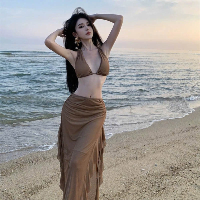 Bikini 2 mảnh đi biển bra sẵn mút buộc dây+chân váy lưới dài(NÂU,ĐEN)