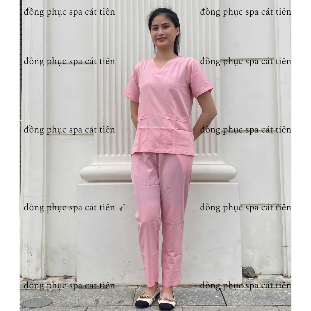 Bộ Scrubs cổ tim màu hồng, chất vải Lon GIãn, spa,y tế, thiết kế có túi tiện lợi