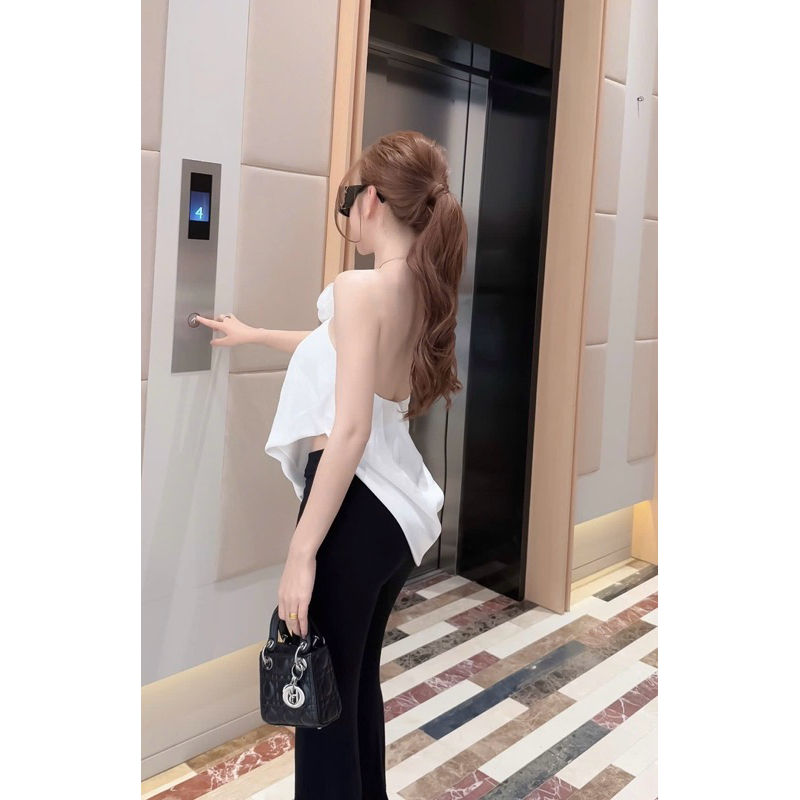 Áo lụa cổ yếm đính hoa hở lưng vạt nhọn siu đẹp