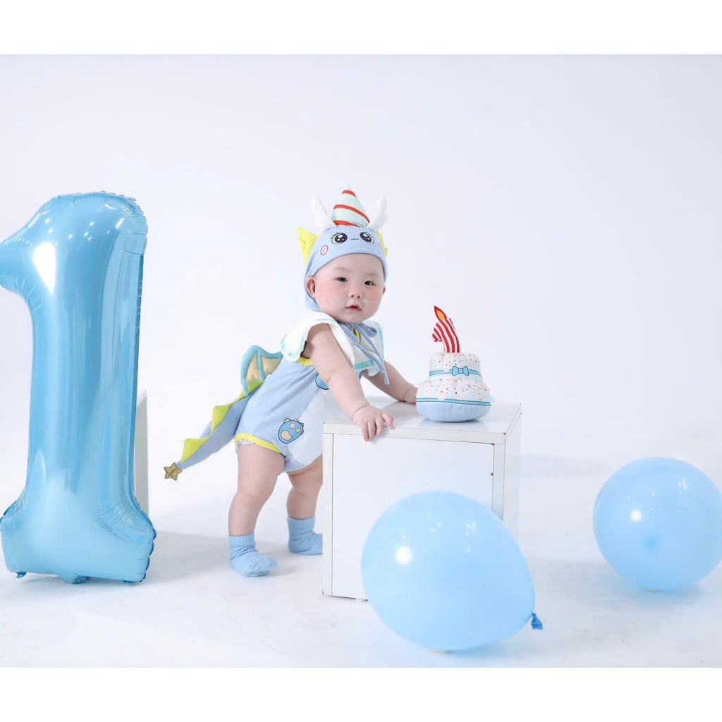 Sẵn Ship Kèm BÁNH SINH NHẬT- Bodysuit Rồng Xanh Dương cover Uhorang kèm mũ yếm và tất xanh em bé Hàn Quốc bé 7-13k