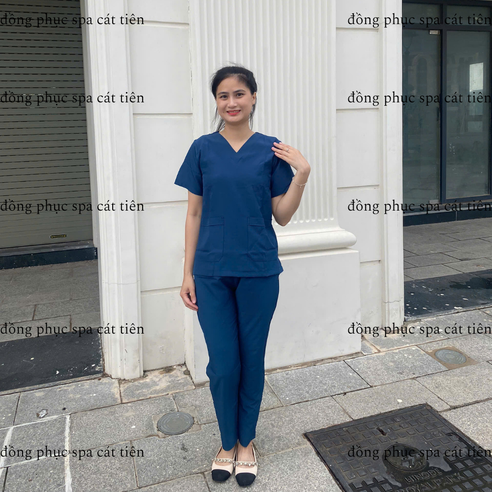 Bộ Scrubs cổ tim màu xanh coban, chất vải lon giãn, trẻ trung, thoáng mát, thiết kế có túi tiện lợi,spa,y tế