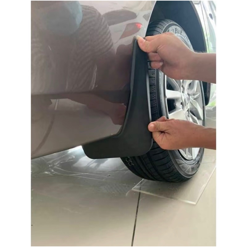 Bộ 04 chắn bùn theo xe Huyndai Stargazer 22-25 nhựa dẻo cao cấp