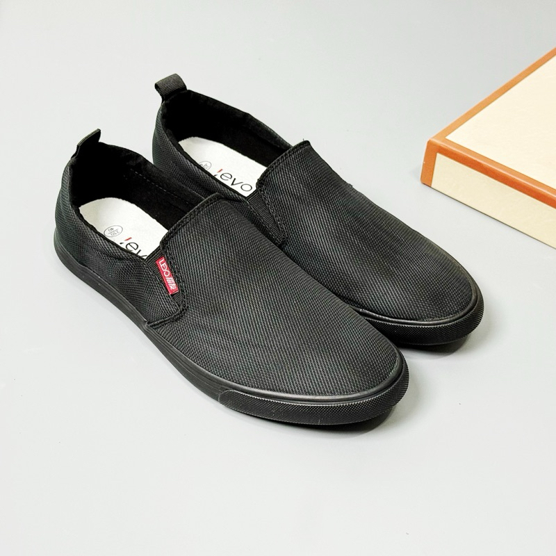 Giày Lười Vải Nam Leyo Màu Trơn, Giày Slip On Nam Êm Chân Nhẹ Thoáng Khí Đi Học Đi Làm