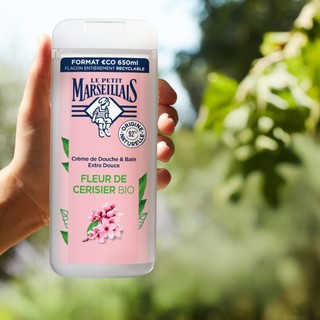 Sữa tắm 92% hữu cơ Le Petit Marseillais (650ml)