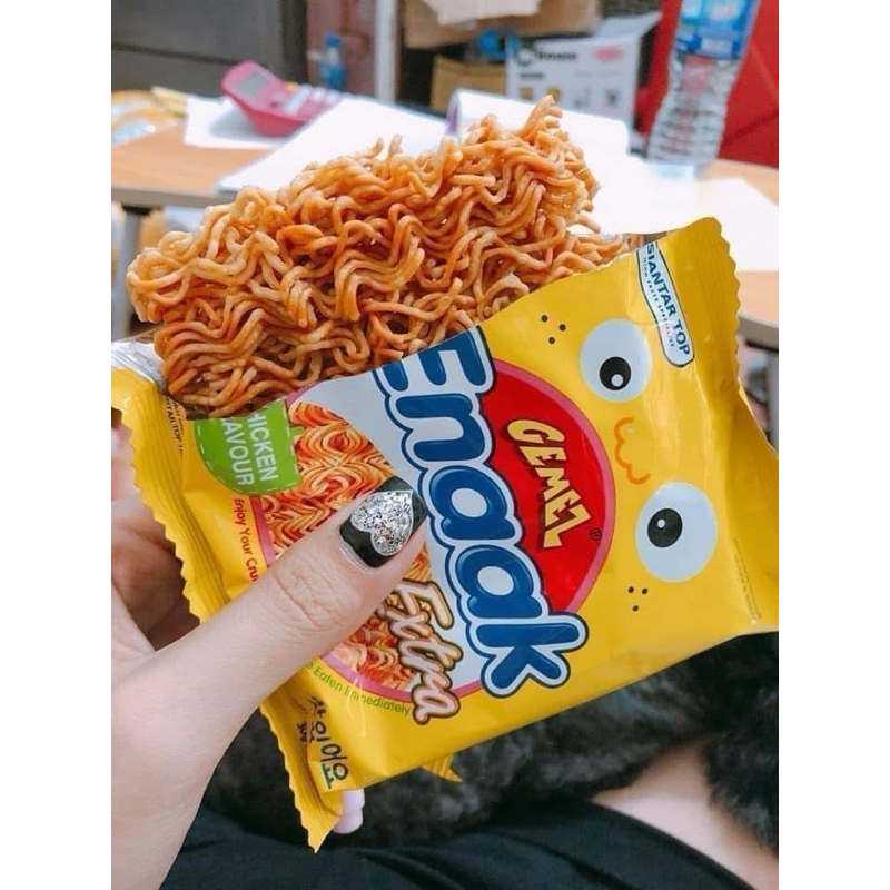 Mì snack Enaak vàng - thùng 24 gói