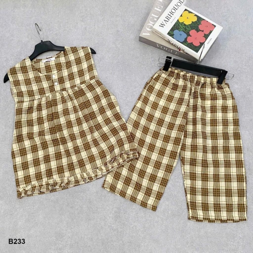 Bộ lửng nữ, áo sát nách quần lửng, vải thô caro mềm mát, nhiều size.