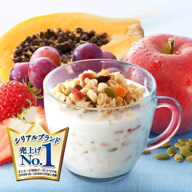 Ngũ Cốc Calbee hoa quả sấy khô nội địa Nhật Bản 750g, bữa ăn tiện lợi nhanh chóng tốt cho sức khỏe