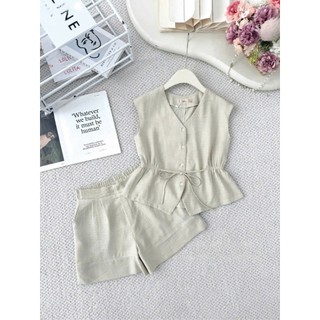 Set Áo sát nách cài cúc cổ tim, nhún sườn phối Quần short túi chéo MCHIC N66C25H031