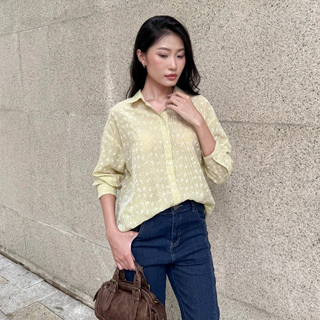 Áo Sơ Mi Nữ Dáng Rộng Cổ Đức Dài Tay Áo Sơ Mi Kẻ Hoa VIEN TRAN V61H25Q019