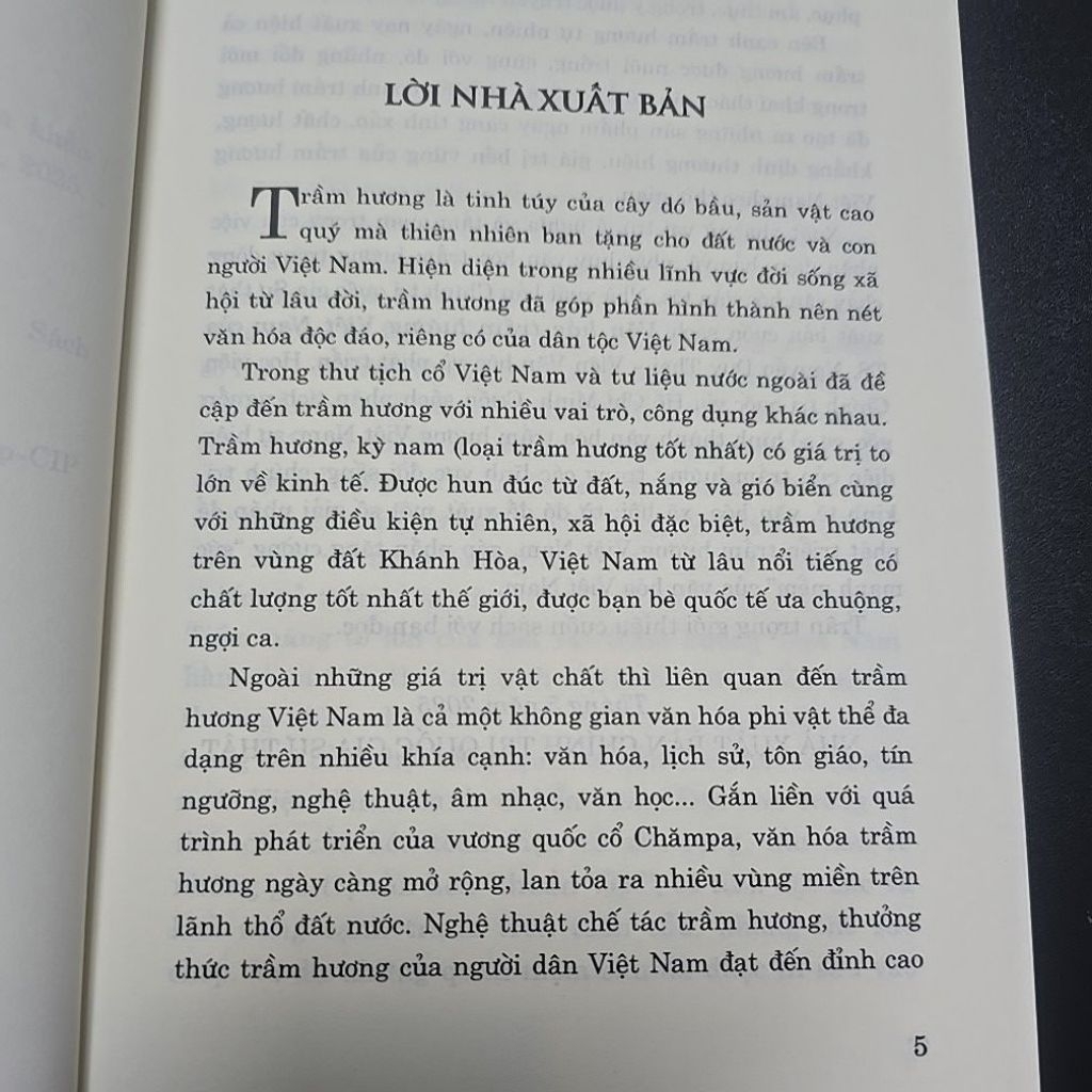 Sách - Văn hoá trầm hương Việt Nam