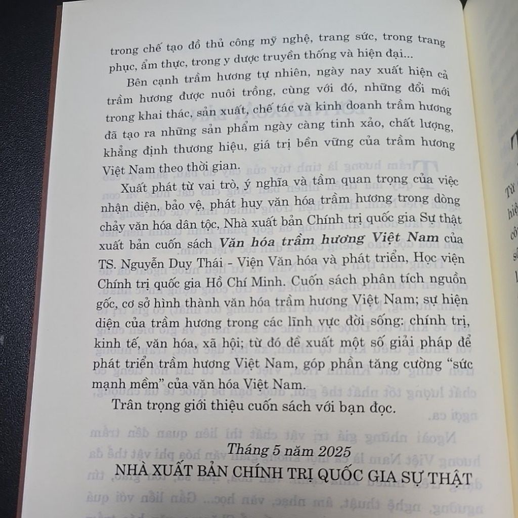 Sách - Văn hoá trầm hương Việt Nam