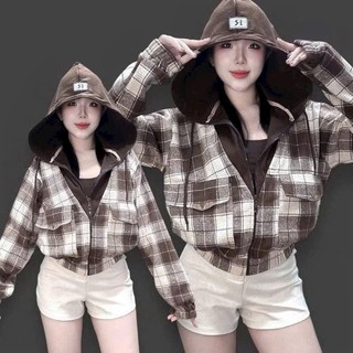 ÁO KHOÁC NỈ CARO PHỐI MÀU ĐẶC SẮC NÓN TO LOGO THÊU NỔI BẬT PHONG CÁCH TRẺ TRUNG NĂNG ĐỘNG PHÙ HỢP THỜI TRANG