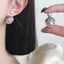 Khuyên tai DIO ngọc trai nhân tạo chốt hạt to phối riềm sang chảnh