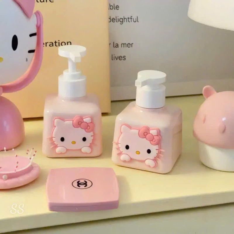 Bình đựng nước rửa tay, sữa tắm hello kitty dung tích 200ml