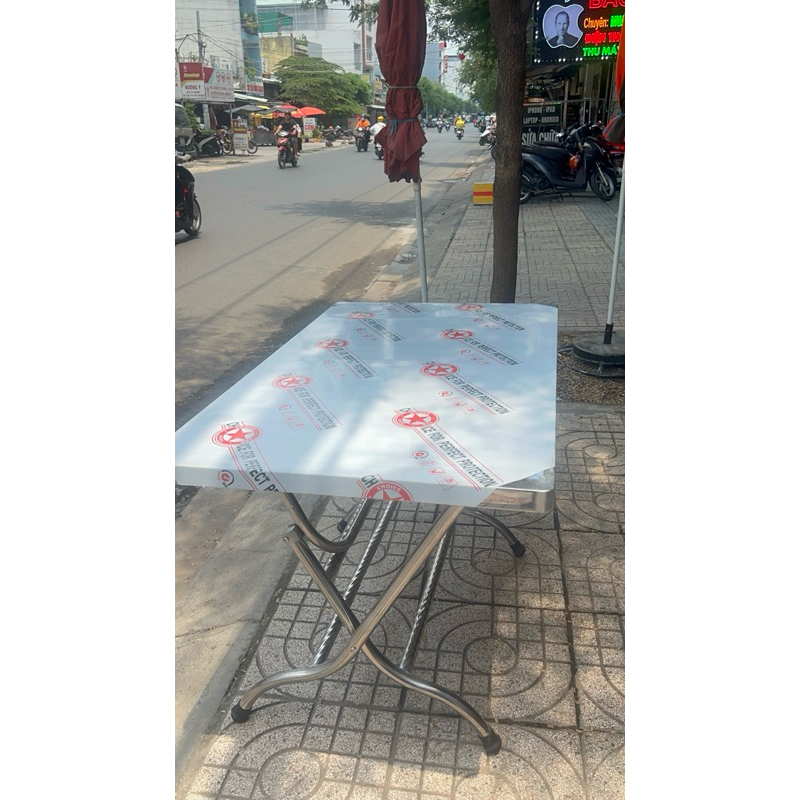 Bàn inox gấp gọn nhiều size cho gia đình