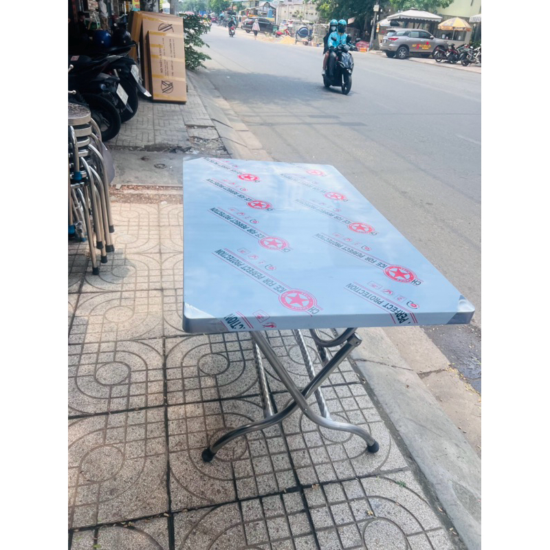 Bàn inox gấp gọn nhiều size cho gia đình