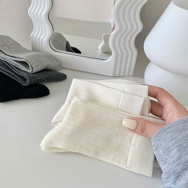 Tất vớ nam nữ cổ trung set 5 đôi tone lạnh, phong cách Hàn Quốc dễ phối đồ - Ekiu Shop