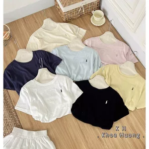 Áo phông giấy mỏng thêu ngựa cộc tay