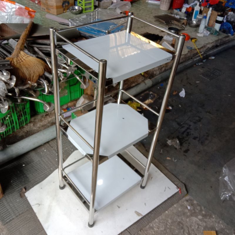 Kệ inox 3 tầng tấm.Kích thước 30x40cm ( sâu x ngang).Cao phủ bì 98cm ...