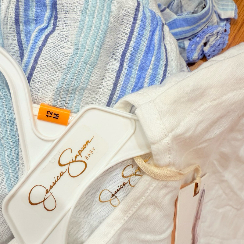 Set bộ bé gái xuất dư F0838 (3M–4Y) – yếm cánh tiên vải đũi phối áo cotton mềm mịn, đồ bé gái cao cấp