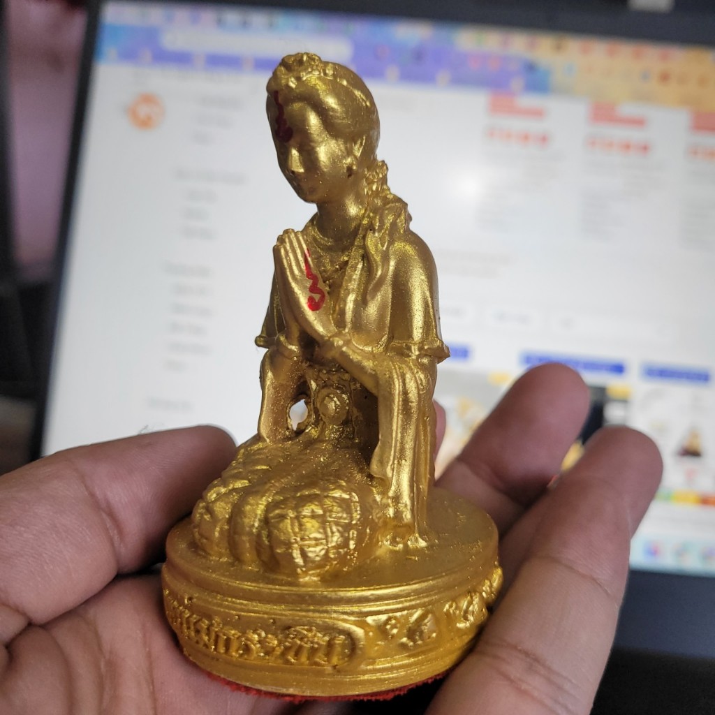 Tượng Mea Thì Thầm Mini 5x9cm – Màu Vàng Nghệ Thuật, Nhỏ Mà Thu Hút