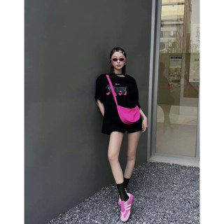 Bộ Áo Phông Nữ Chepol Form Rộng, In Chú Chó, Cổ Tròn, Phối Chân Váy, Chất Cotton (Áo Thun Đen + Quần Đùi Đen)-CP_x9176