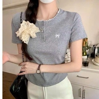 Áo Kiểu Nữ Thêu Nơ Cổ Ren Tròn Tay Ngắn Cúc Cài Nhún Eo Ôm Body Bozip Dày Chất Vải Thun WAK007