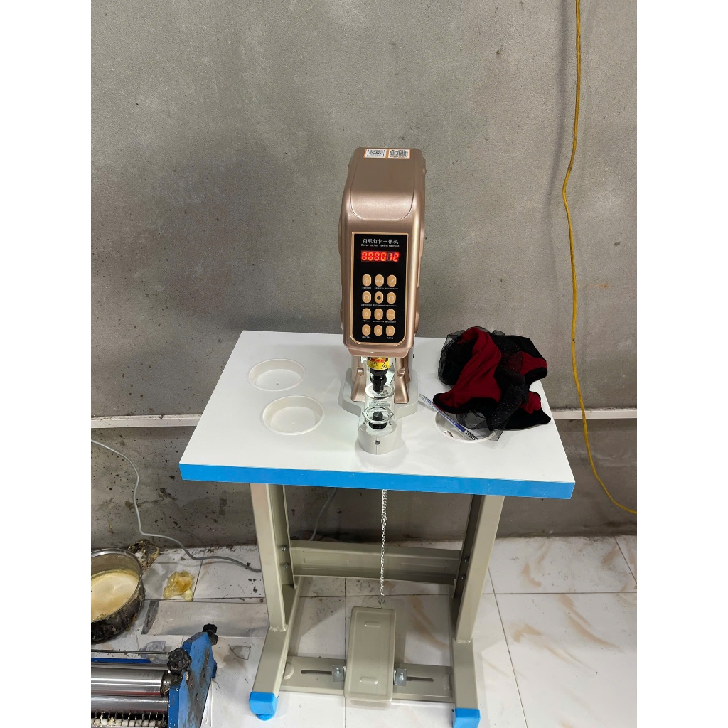 Dập Cúc Điện Tử Santa Có Mắt Dò Chống Dập Tay - Phụ Kiện Ngành May Chính Hãng