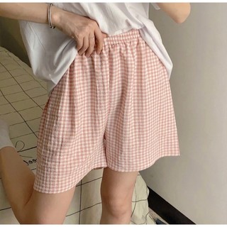 Quần short nữ họa tiết caro, quần ngủ nữ có túi, chất vải đũi xốp thoáng mát, tạo cảm giác dễ chịu khi mặc tại nhà.