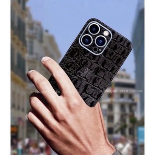 SKIN VÂN GIẢ DA CÁ SẤU DÀNH CHO IPHONE 16 PROMAX 15 PROMAX 15 PRO14 PROMAX 14 14 PRO 14 PLUS 13 PROMAX
